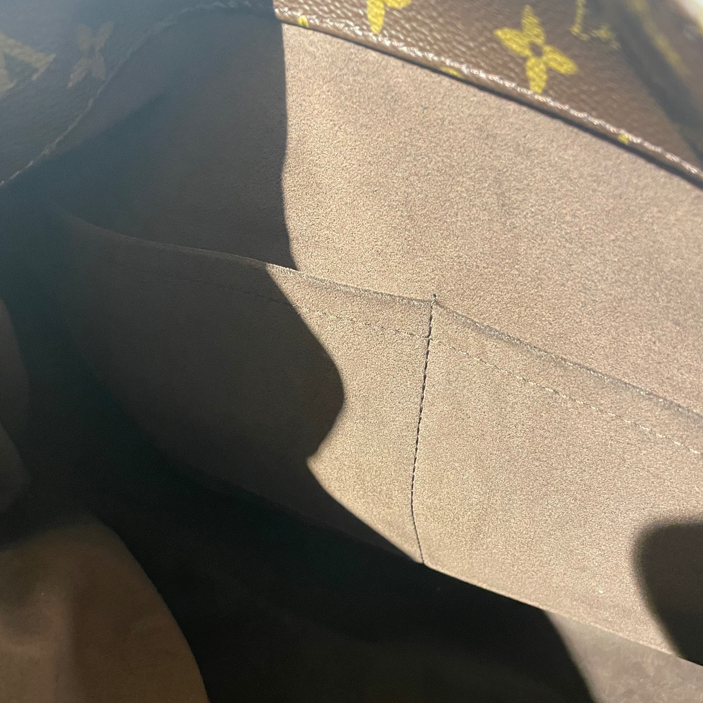 METIS HOBO LOUISVUITTON