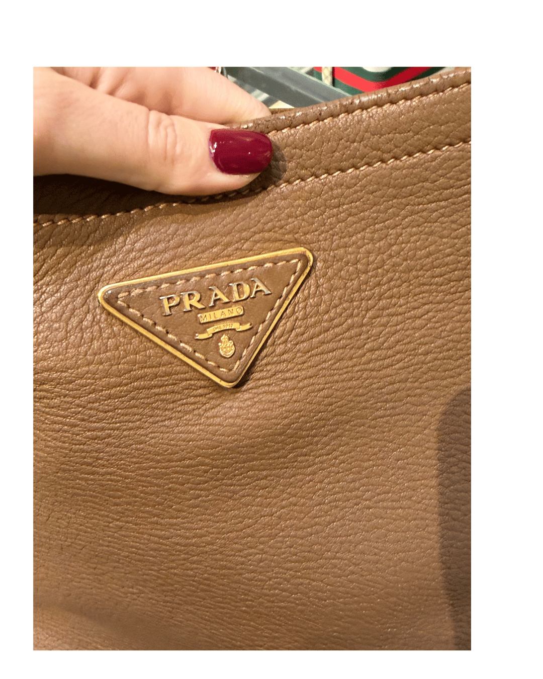 PRADA MEZZALUNA PELLE COLOR CAMMELLO