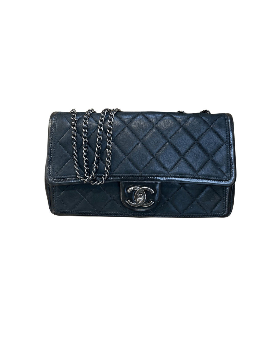CHANEL CLASSIC FLAP NERA