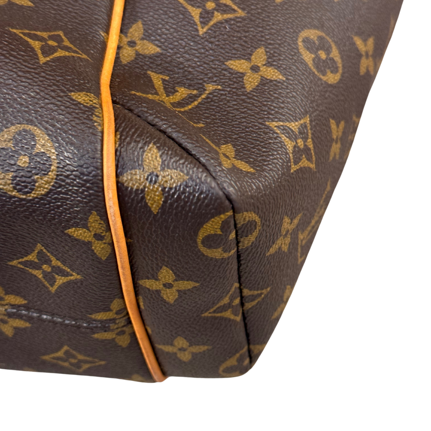 TOTALLY LOUIS VUITTON MONOGRAM