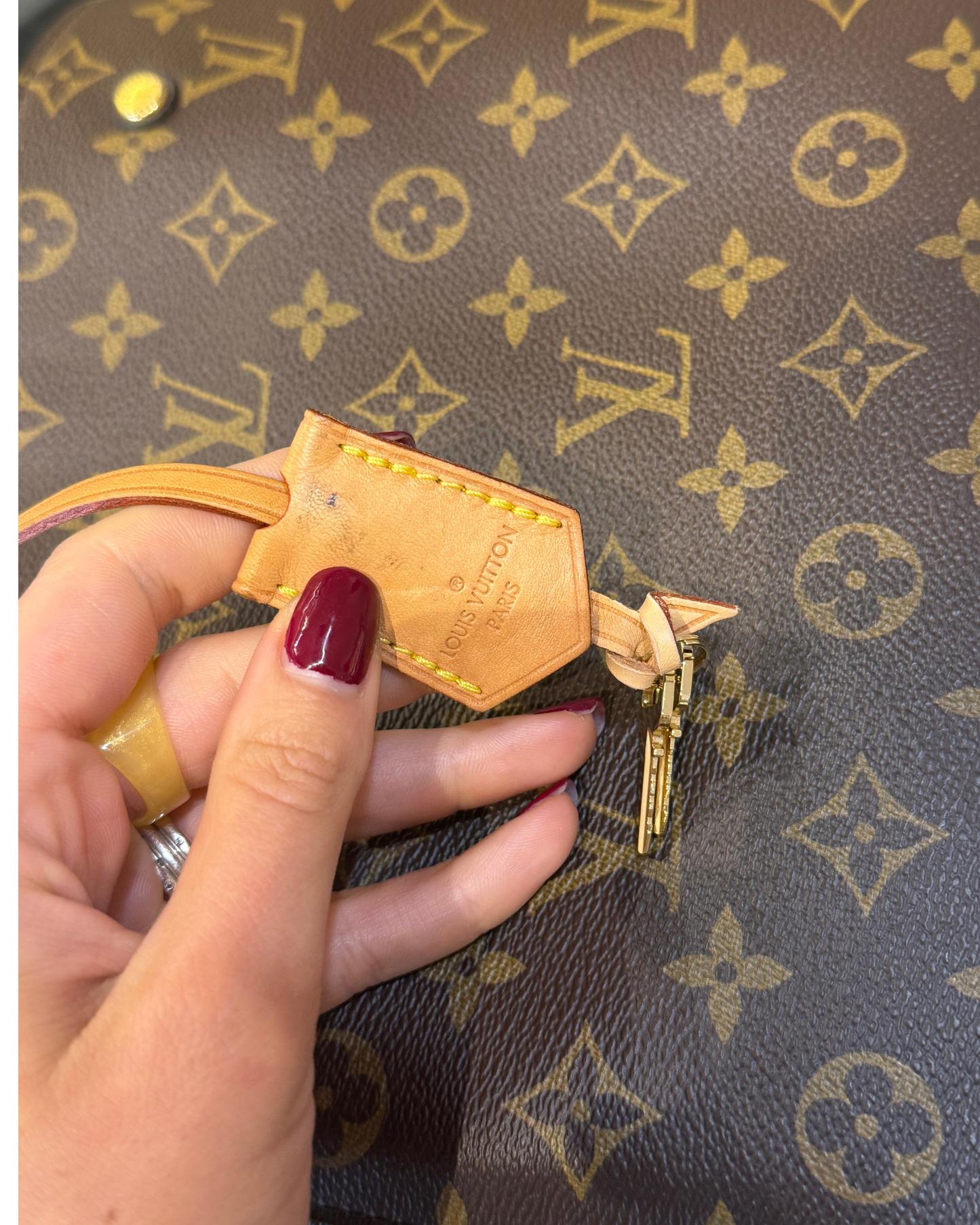 MONTAIGNE MM LOUIS VUITTON