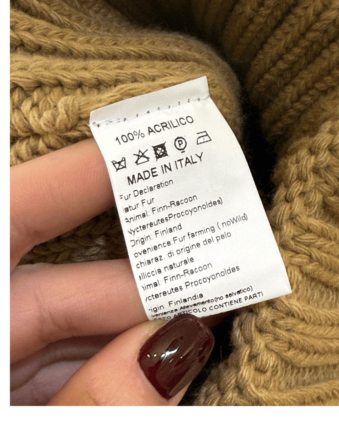 CUFFIA CON POMPOM IN VOLPE