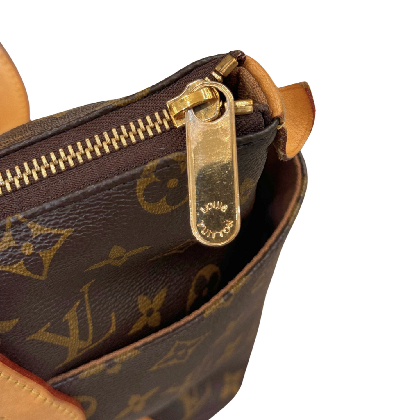 TOTALLY LOUIS VUITTON MONOGRAM