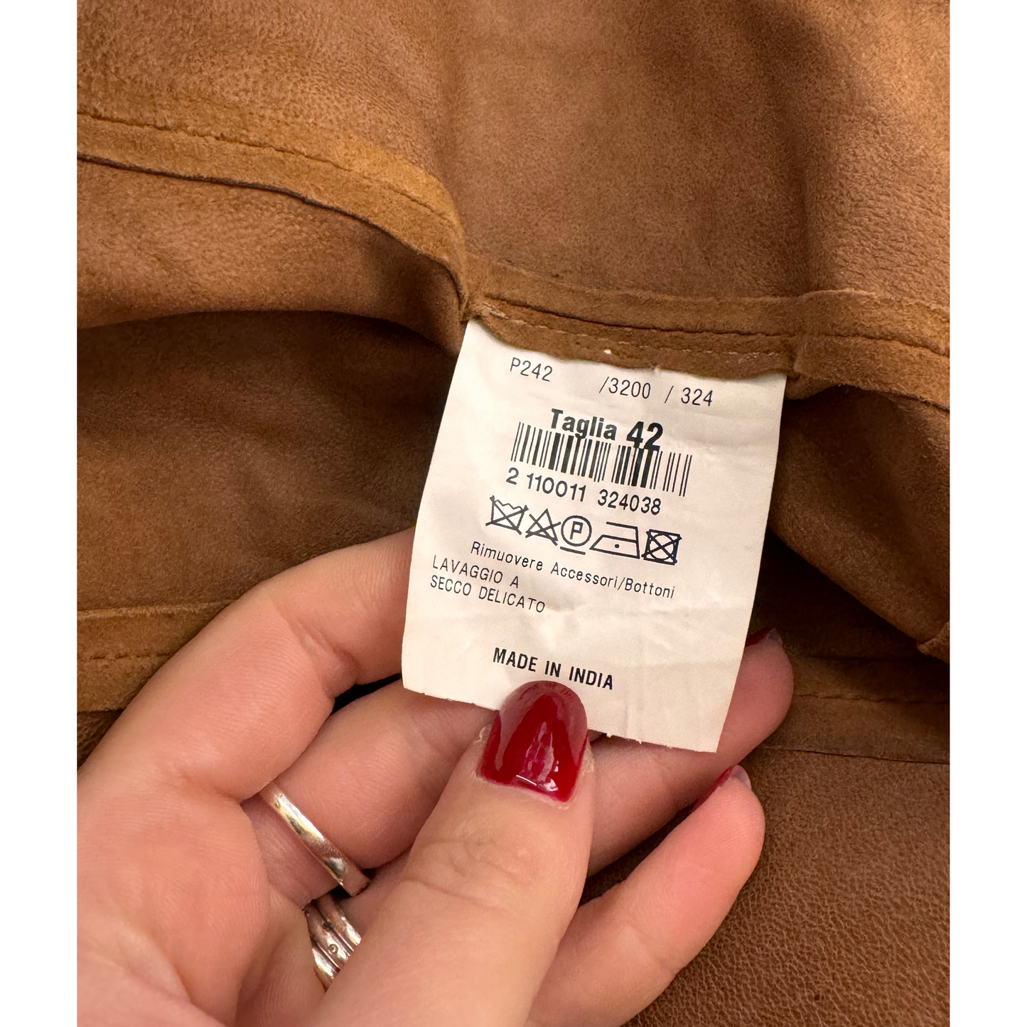 ABITO IN PELLE SCAMOSCIATA