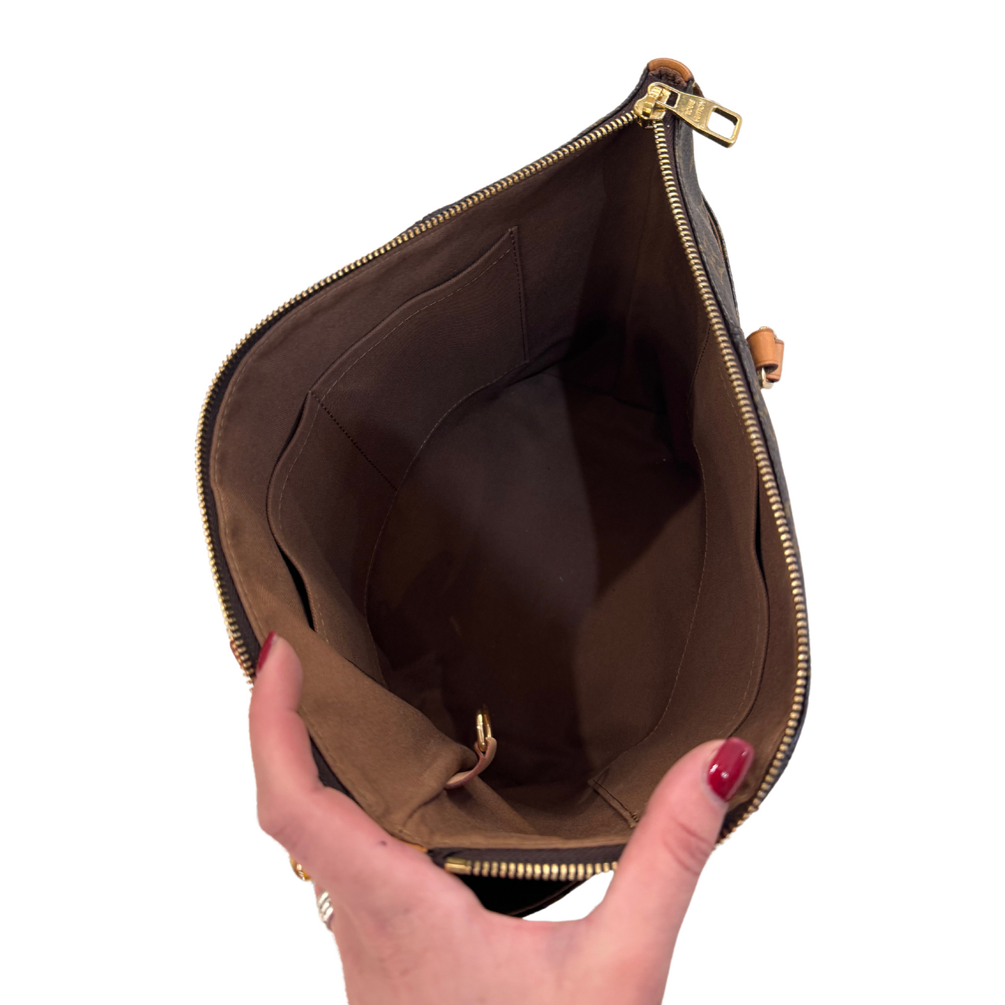 TOTALLY LOUIS VUITTON MONOGRAM