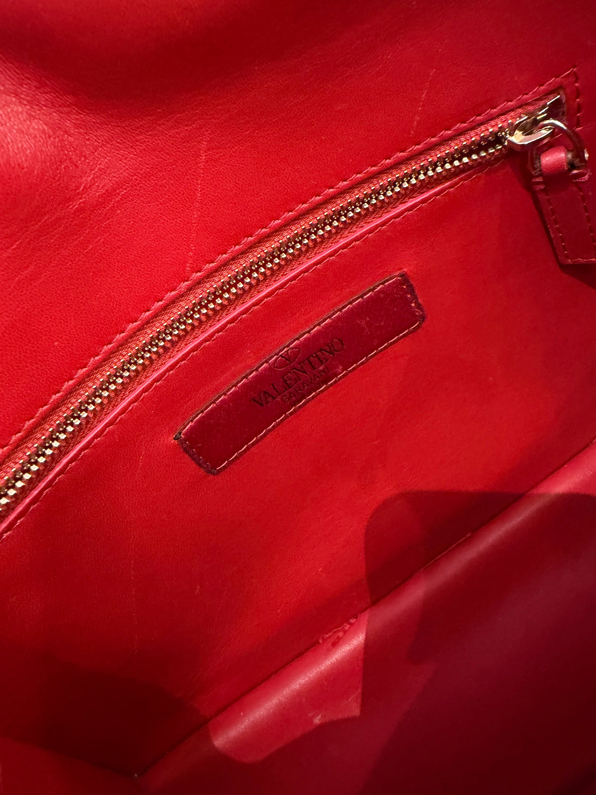 BORSA VALENTINO ROCKSTUD COLOR CILIEGIA