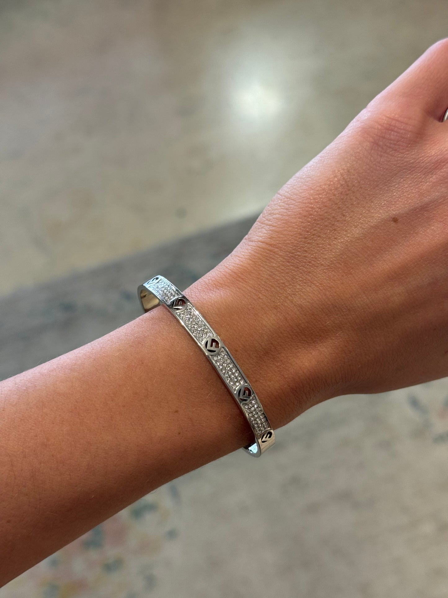 BRACCIALE F IS FENDI ARGENTATO
