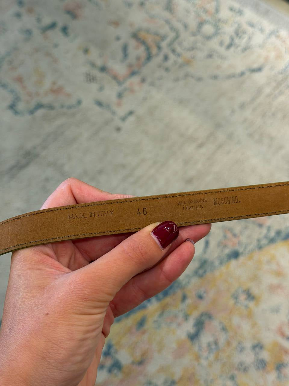 CINTURA SOTTILE MOSCHINO CARAMELLO LETTERE GOLD