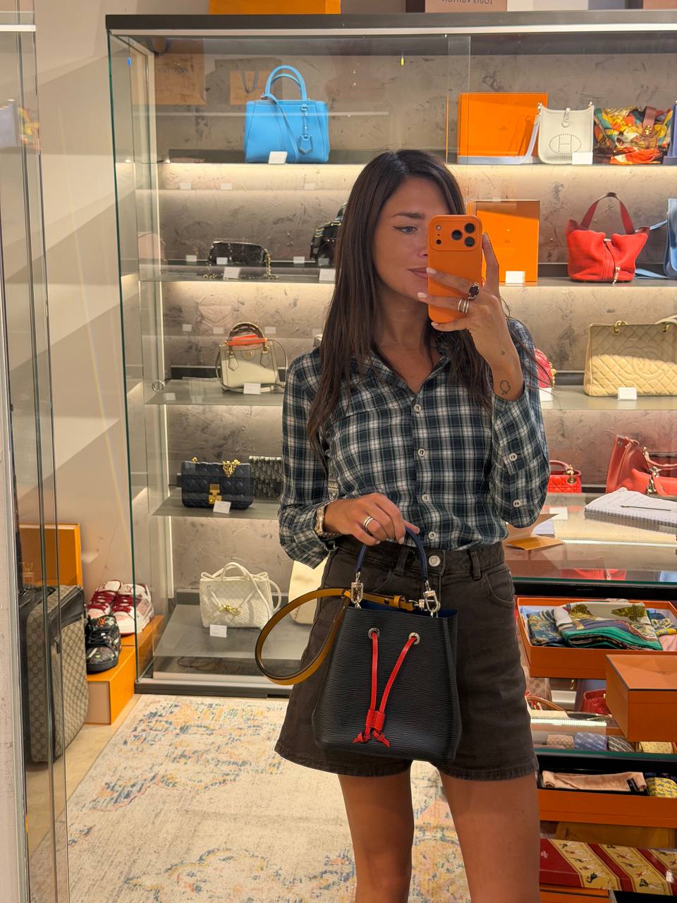 LOUIS VUITTON NOÉ BB EPI NERO MULTICOLOR