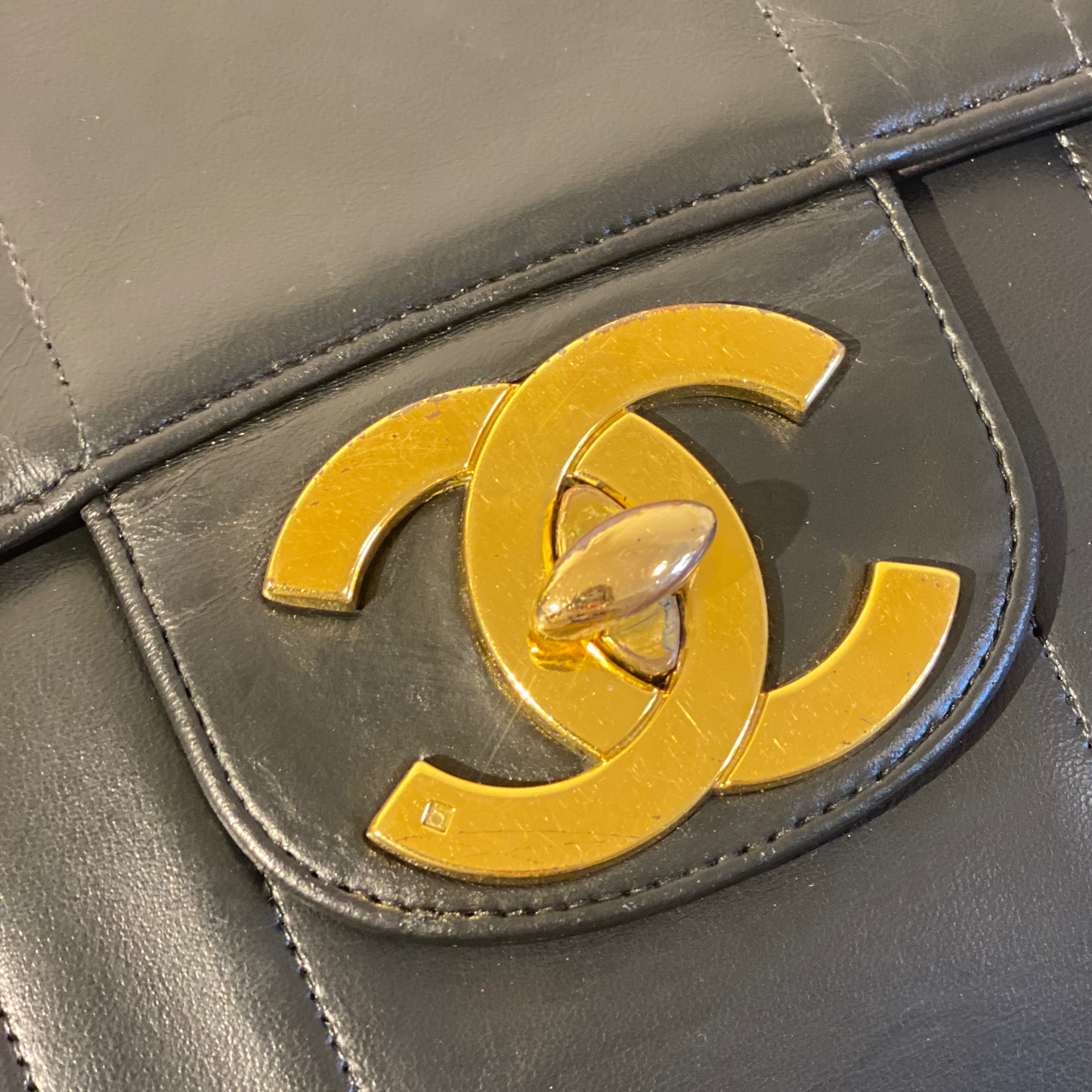 TIMELESS CHANEL VINTAGE NERA