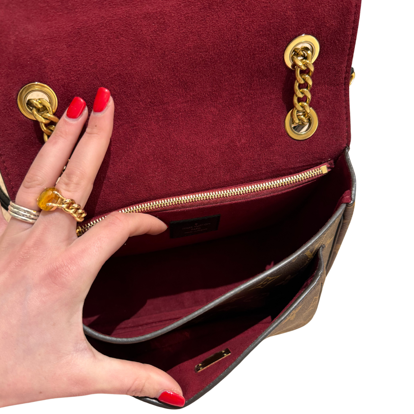 PASSY LOUIS VUITTON
