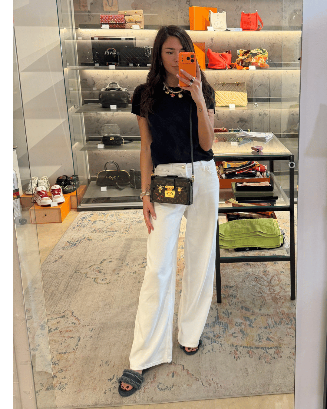 LOUIS VUITTON PETITE MALLE