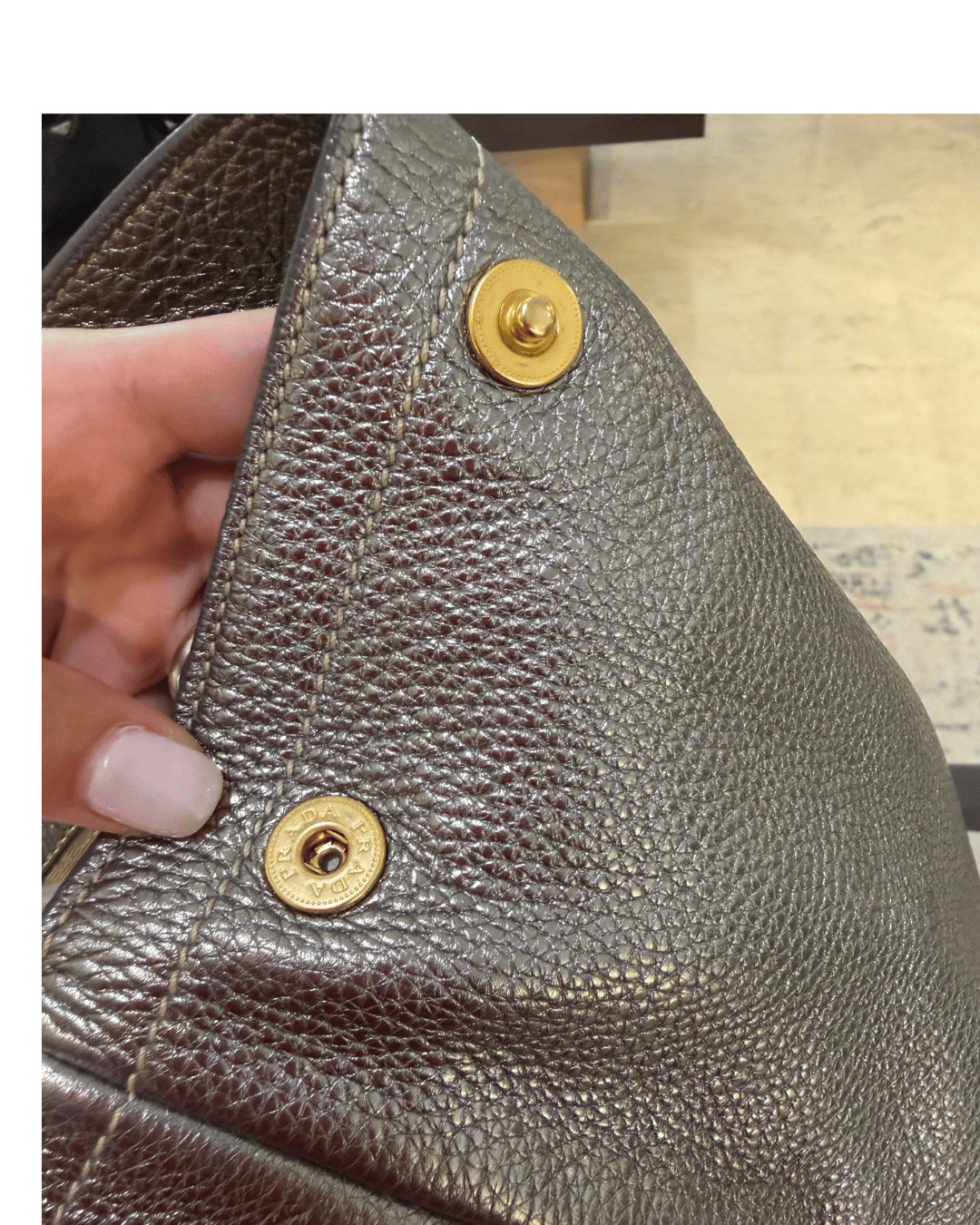 PRADA PELLE METALIZZATA GRIGIA
