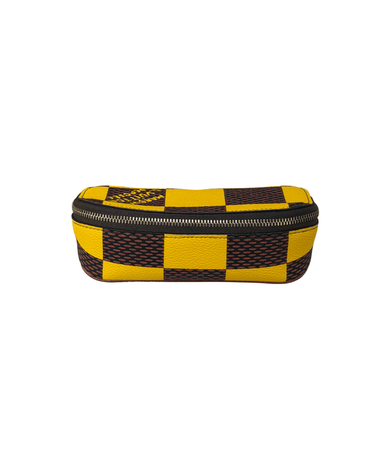 LOUIS VUITTON PORTA-OCCHIALI DAMIER JAUNE DÉFILÉ HOMME 2024