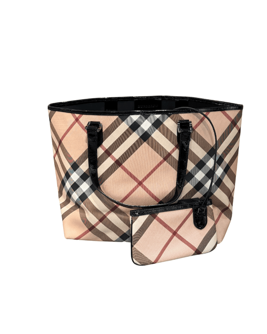 SHOPPER BURBERRY CON BUSTINA E RIFINITURE PELLE LUCIDA NERA