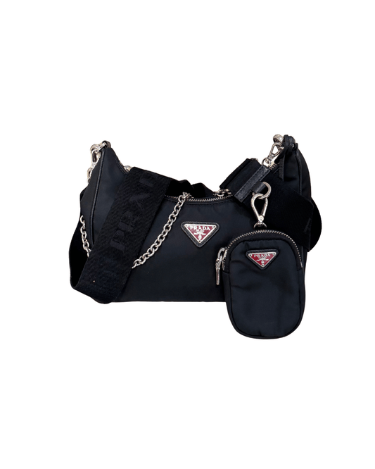 PRADA RE-EDITION 2005 NERA LOGO ROSSO
