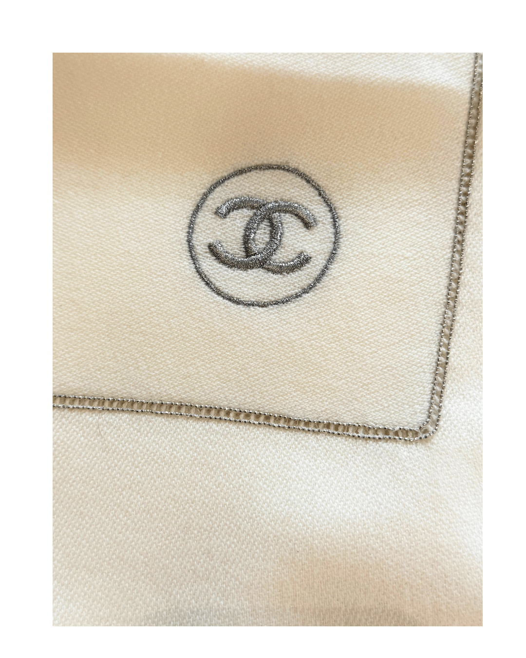 SCIARPA CHANEL  IN LANA AVORIO CC LOGO
