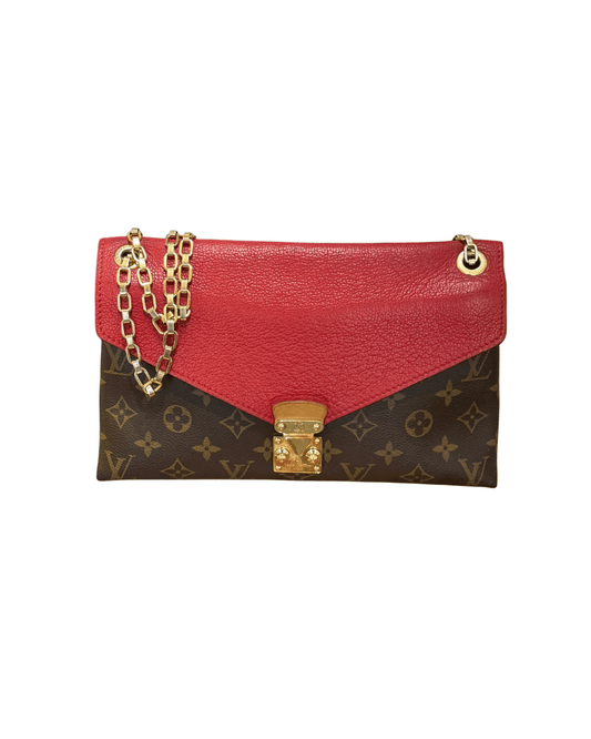 POCHETTE PALLAS CHAIN RIFINITURE ROSSE LOUIS VUITTON