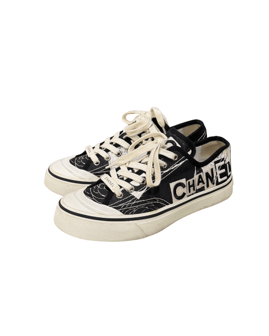 SNEAKERS CHANEL IN TELA BIANCHE E NERE Nr 37.5