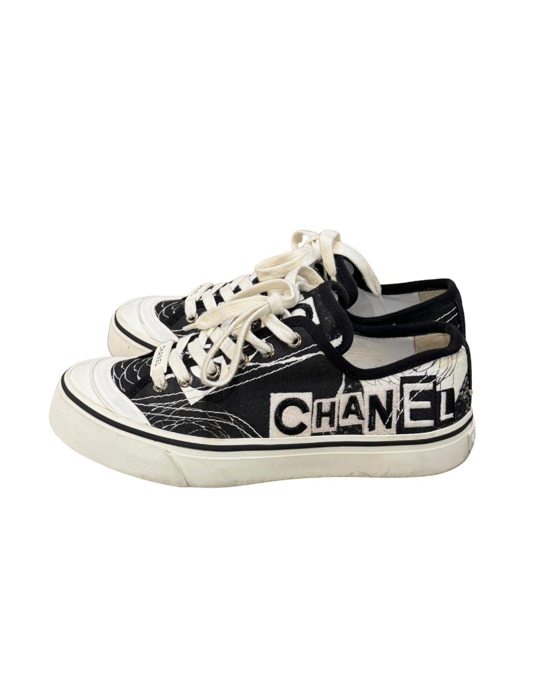 SNEAKERS CHANEL IN TELA BIANCHE E NERE Nr 37.5
