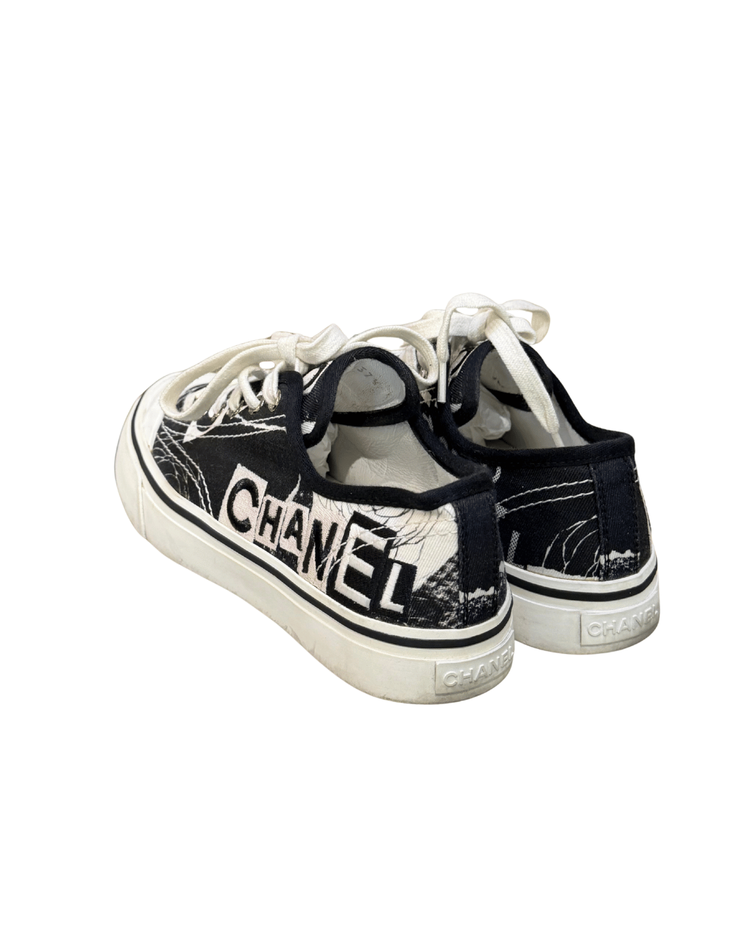 SNEAKERS CHANEL IN TELA BIANCHE E NERE Nr 37.5