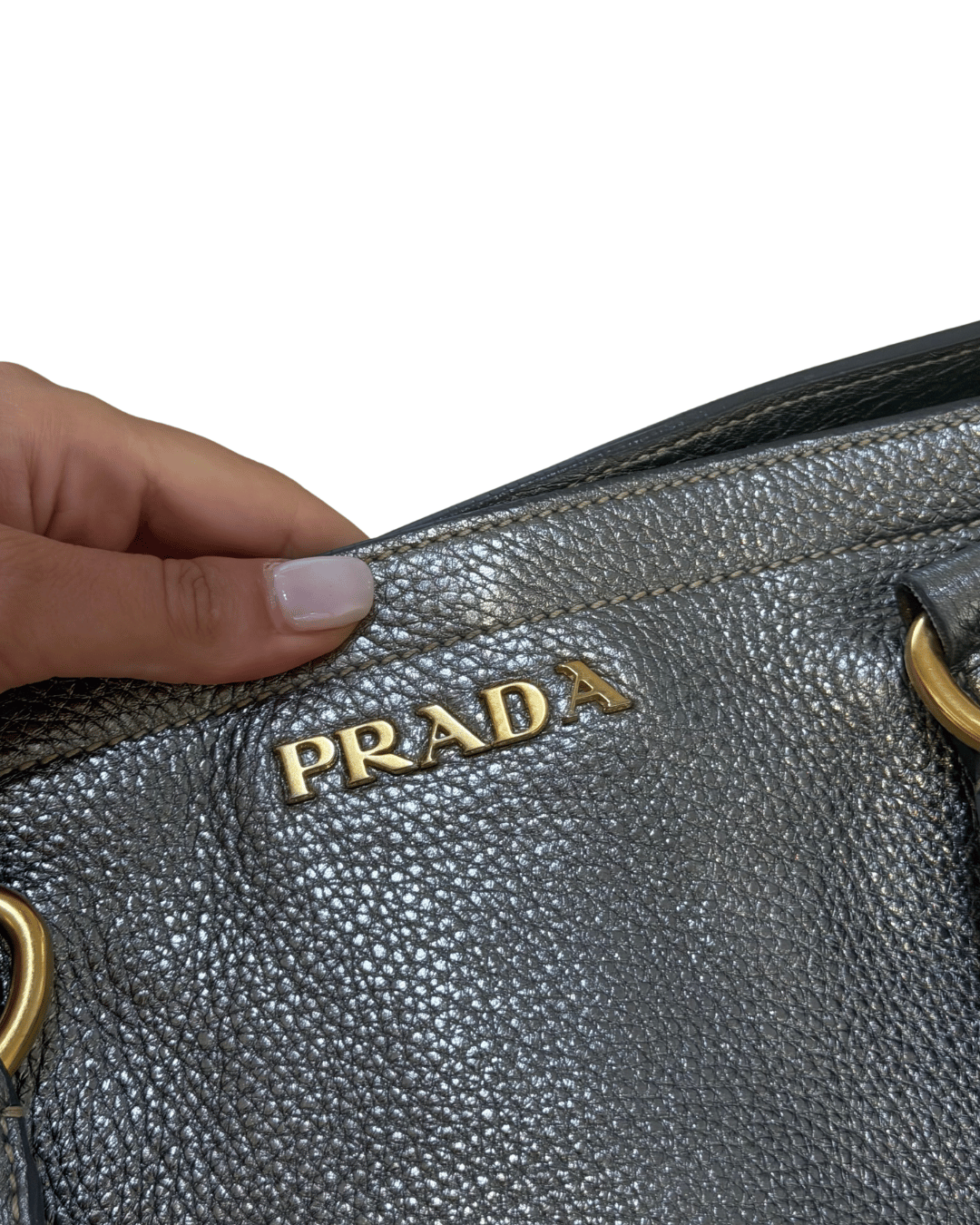 PRADA PELLE METALIZZATA GRIGIA
