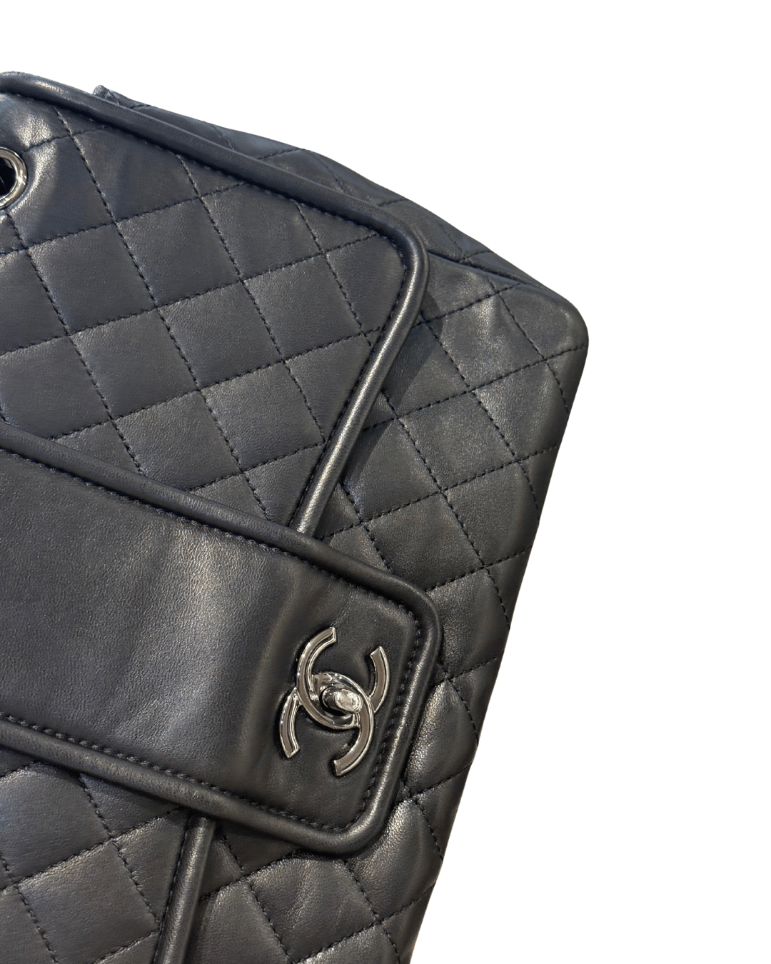 CHANEL FLAP IN PELLE TRAPUNTATA NERA