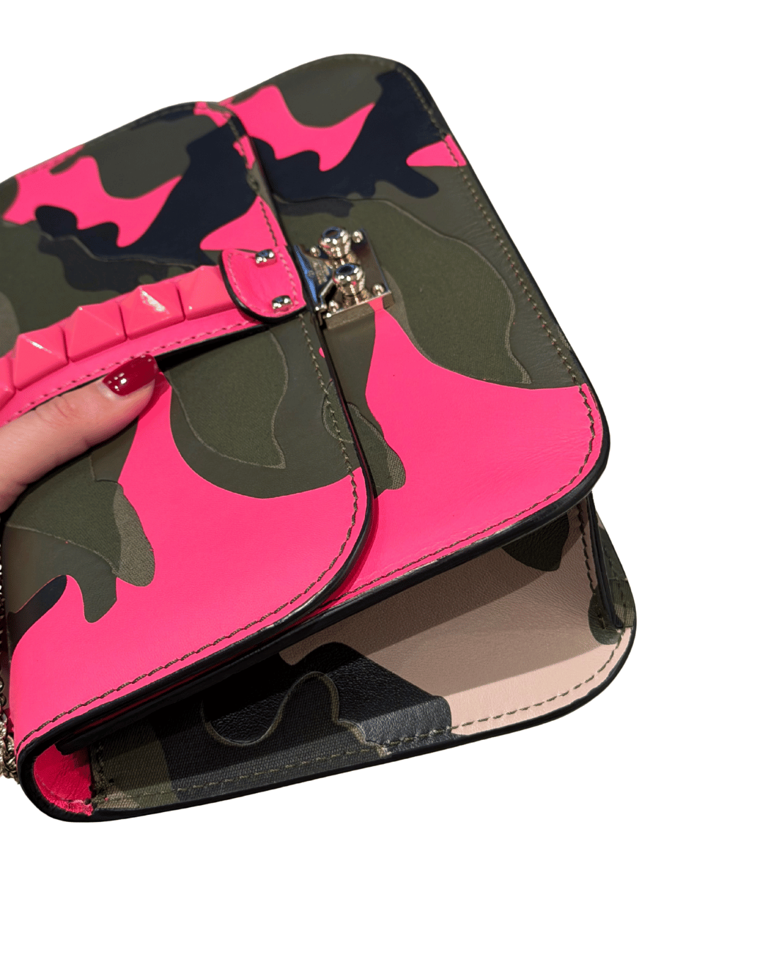 BORSA VALENTINO GLAM LOCK MIMETICA E FUCSIA