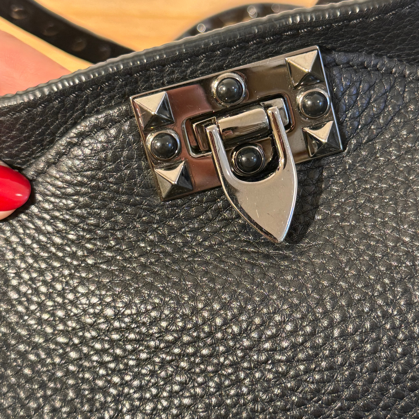 VALENTINO ROCKSTUD NERA PELLE