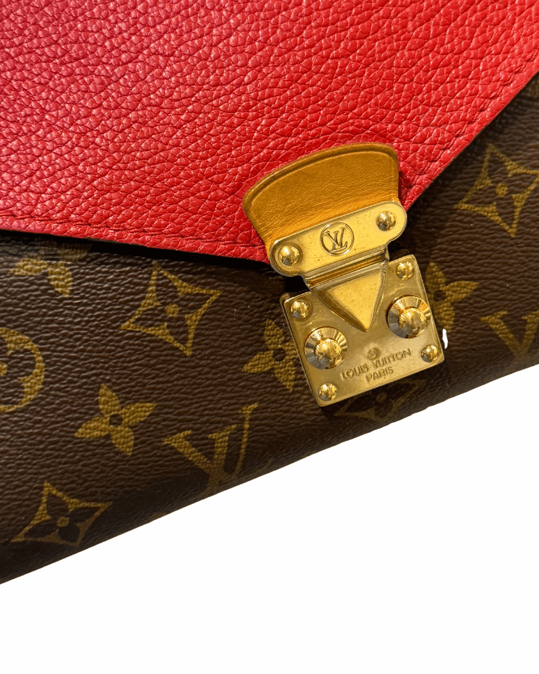 POCHETTE PALLAS CHAIN RIFINITURE ROSSE LOUIS VUITTON