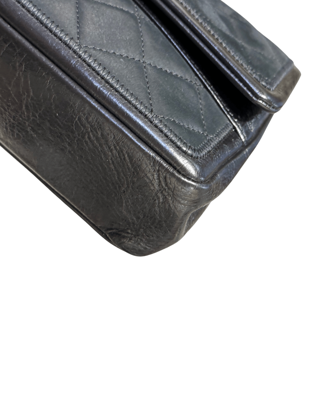 CHANEL CLASSIC FLAP NERA