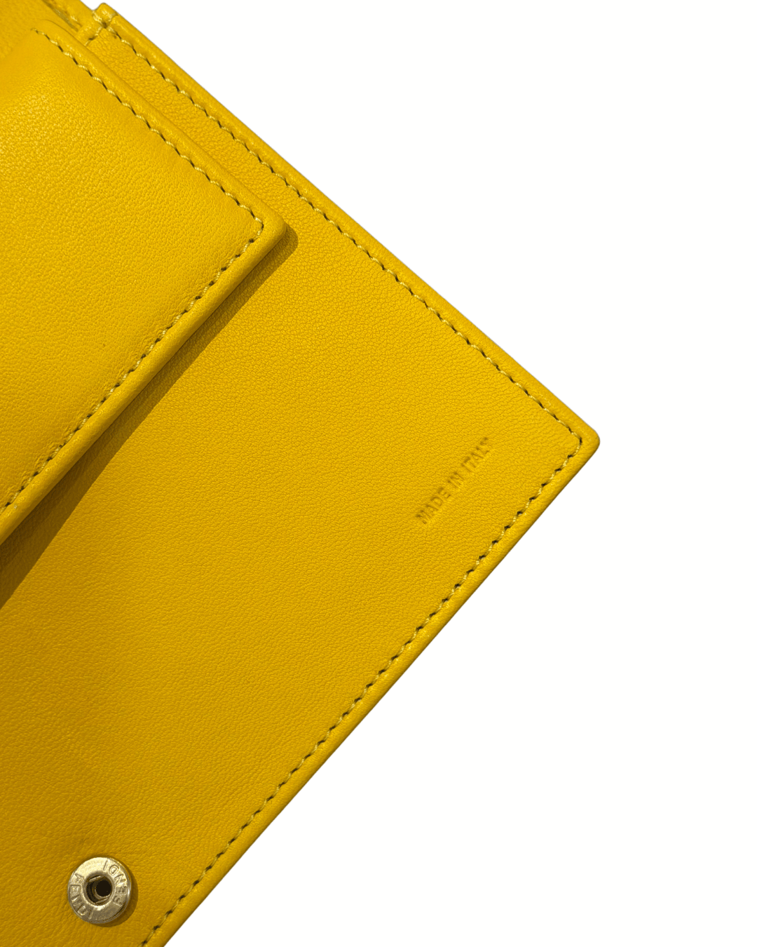 WOC FENDI GIALLA CON CATENELLA