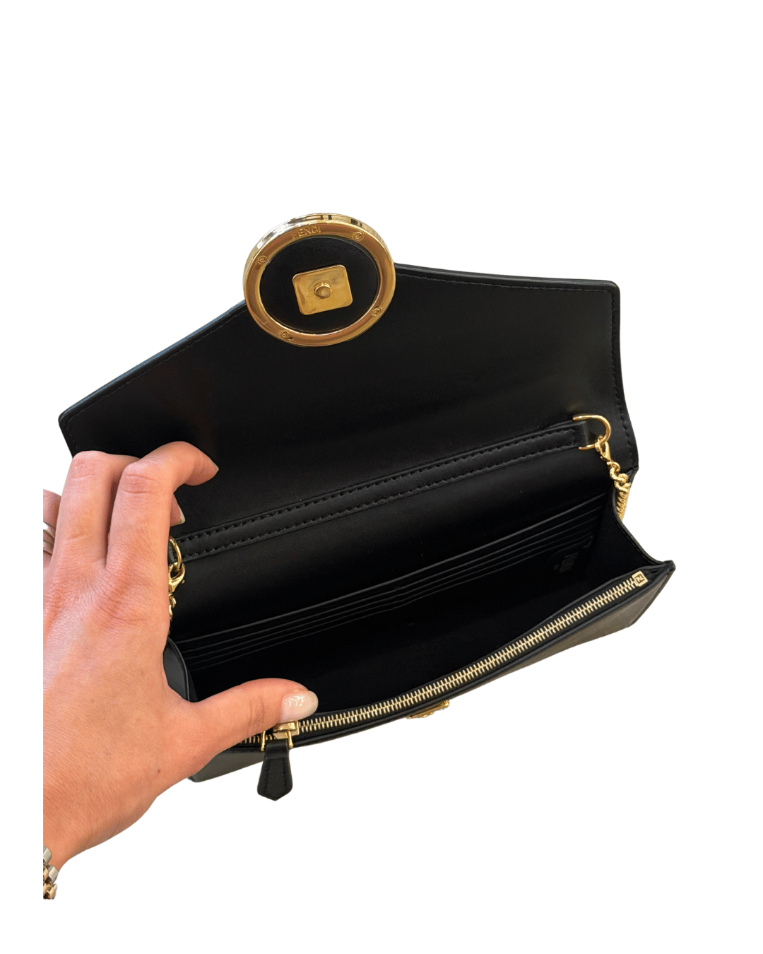 WOC FENDI PELLE LISCIA NERA HARDWARE DORATO