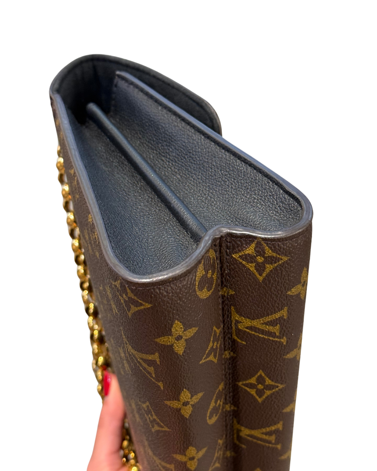 VICTORIE LOUIS VUITTON