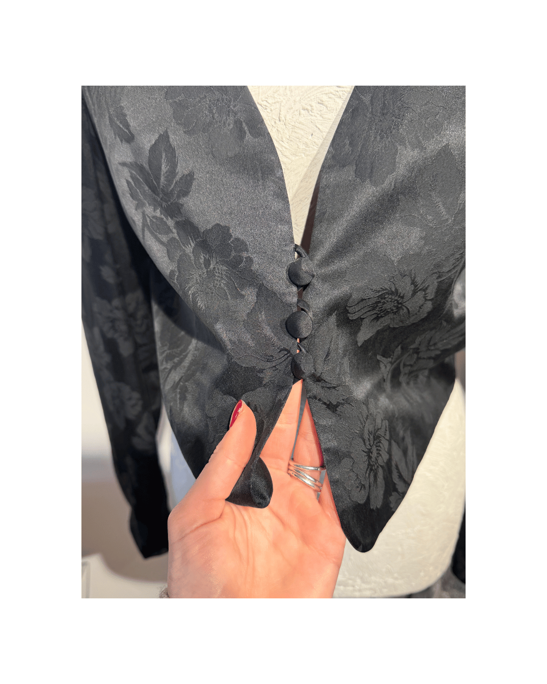 GIACCA IN SETA NERA CON LAVORAZIONE JACQUARD Tg 42