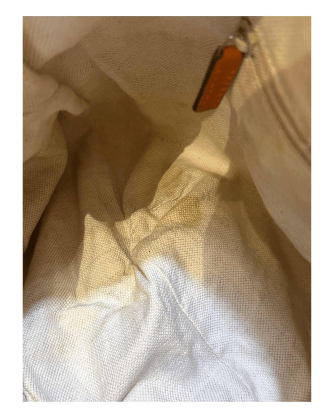BORSA DI GUCCI GG SUPREME CON RIFINITURE ARANCIONI