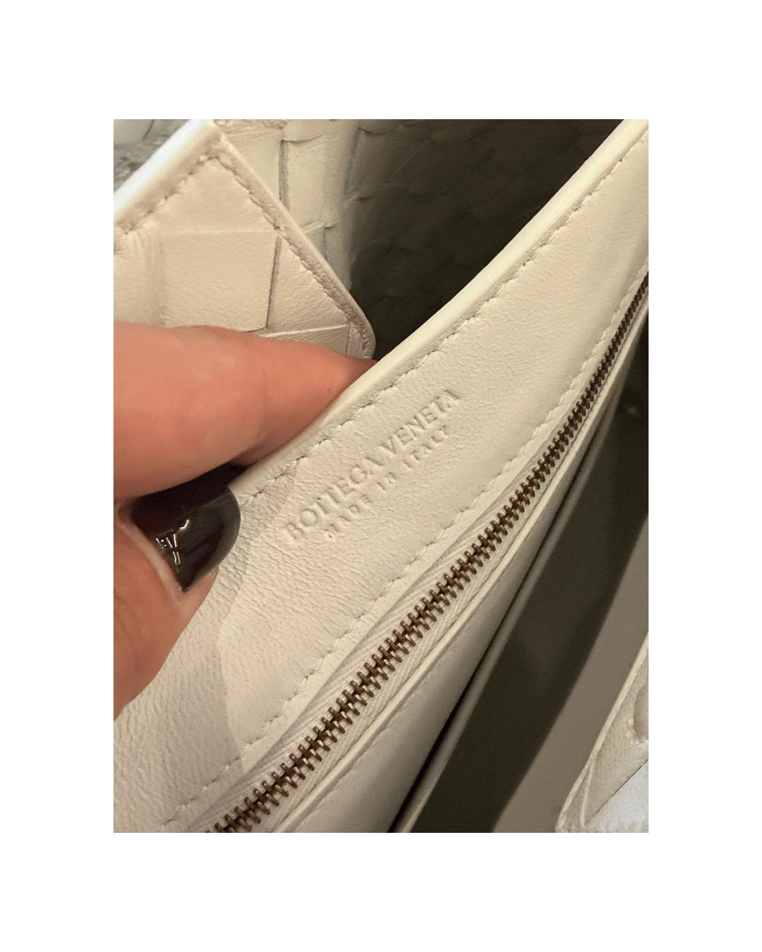 BOTTEGA VENETA ANDIAMO MISURA SMALL BIANCA