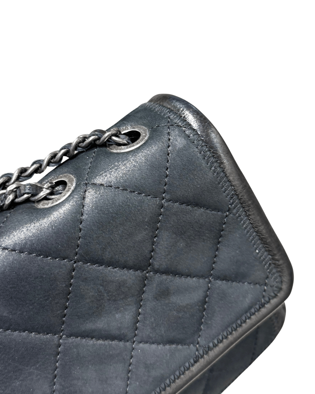 CHANEL CLASSIC FLAP NERA