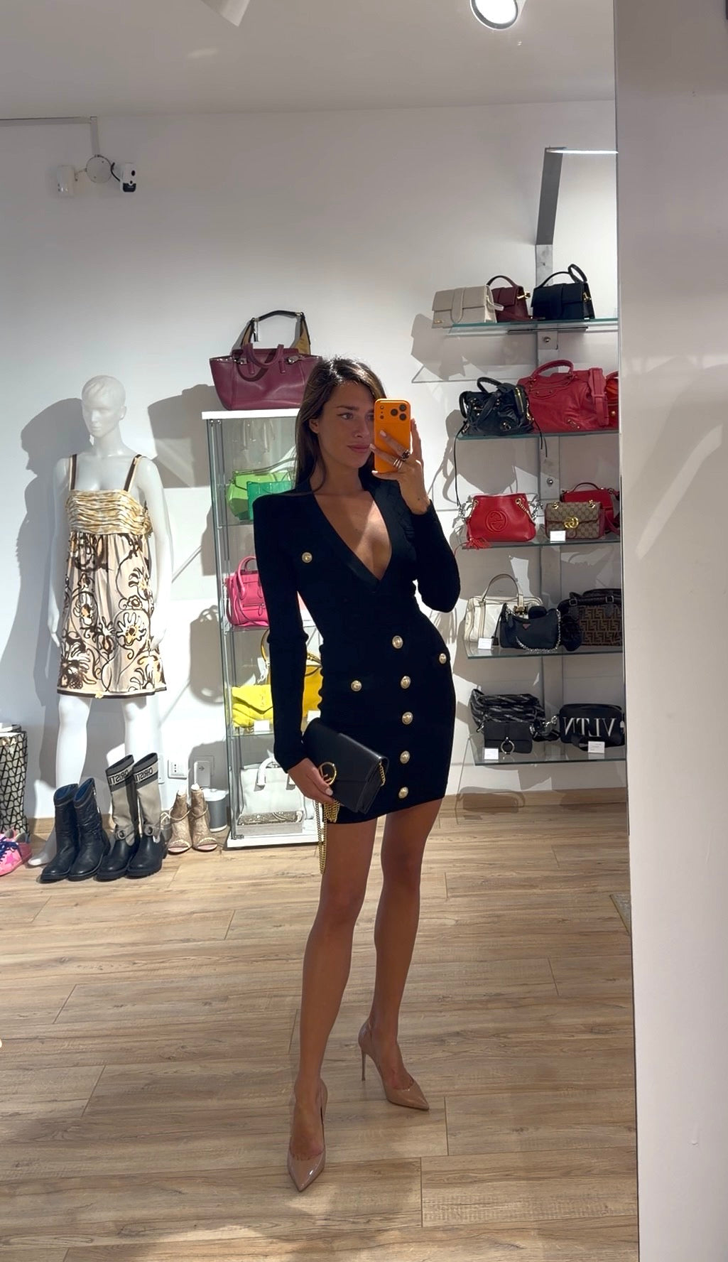 BALMAIN PARIS ABITO MAGLIA NERA BOTTONI DORATI Tg 38