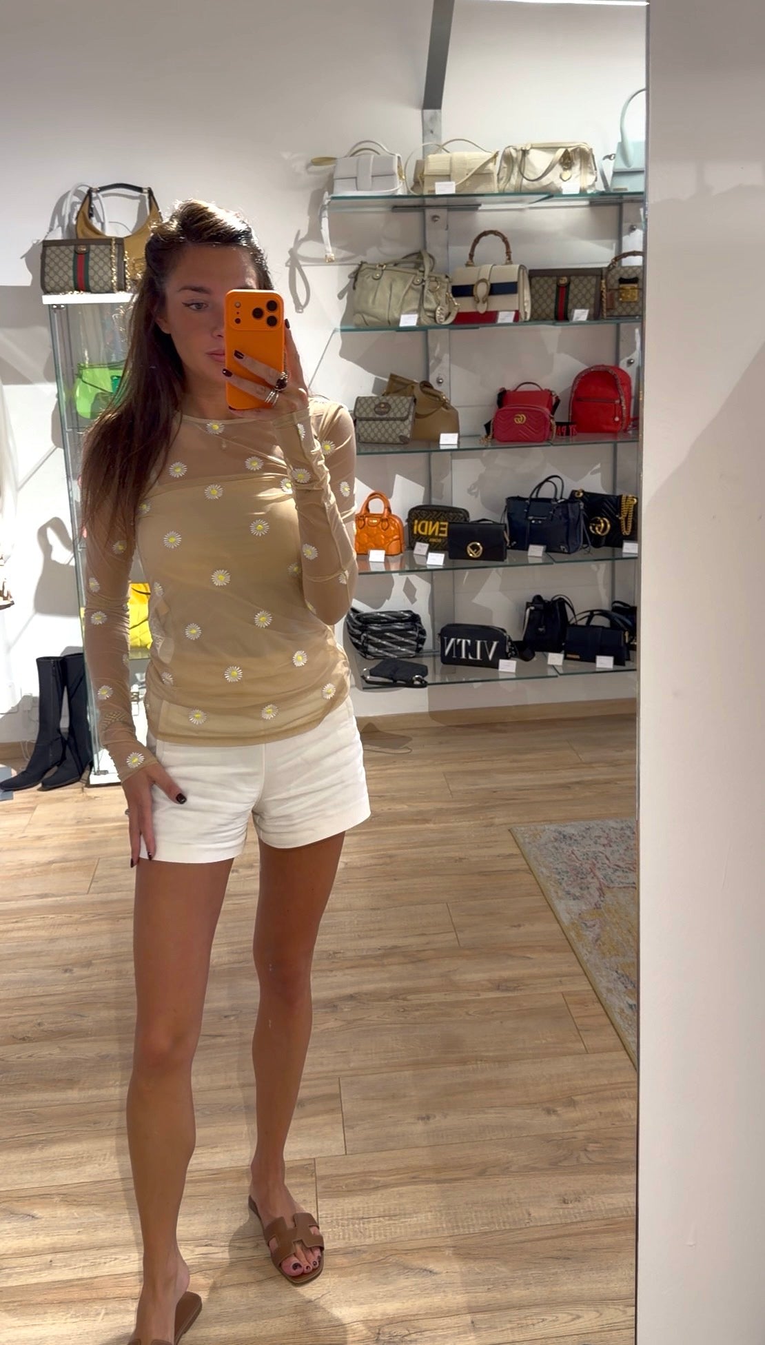 TOP IN TULLE CON RICAMI A MARGHERITA Tg M