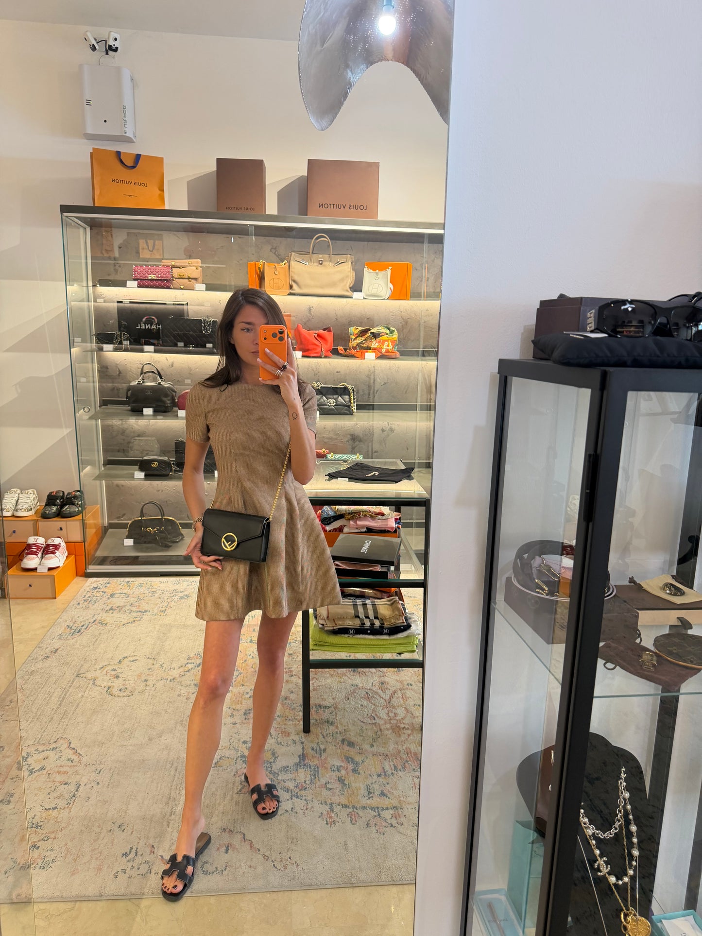 WOC FENDI PELLE LISCIA NERA HARDWARE DORATO