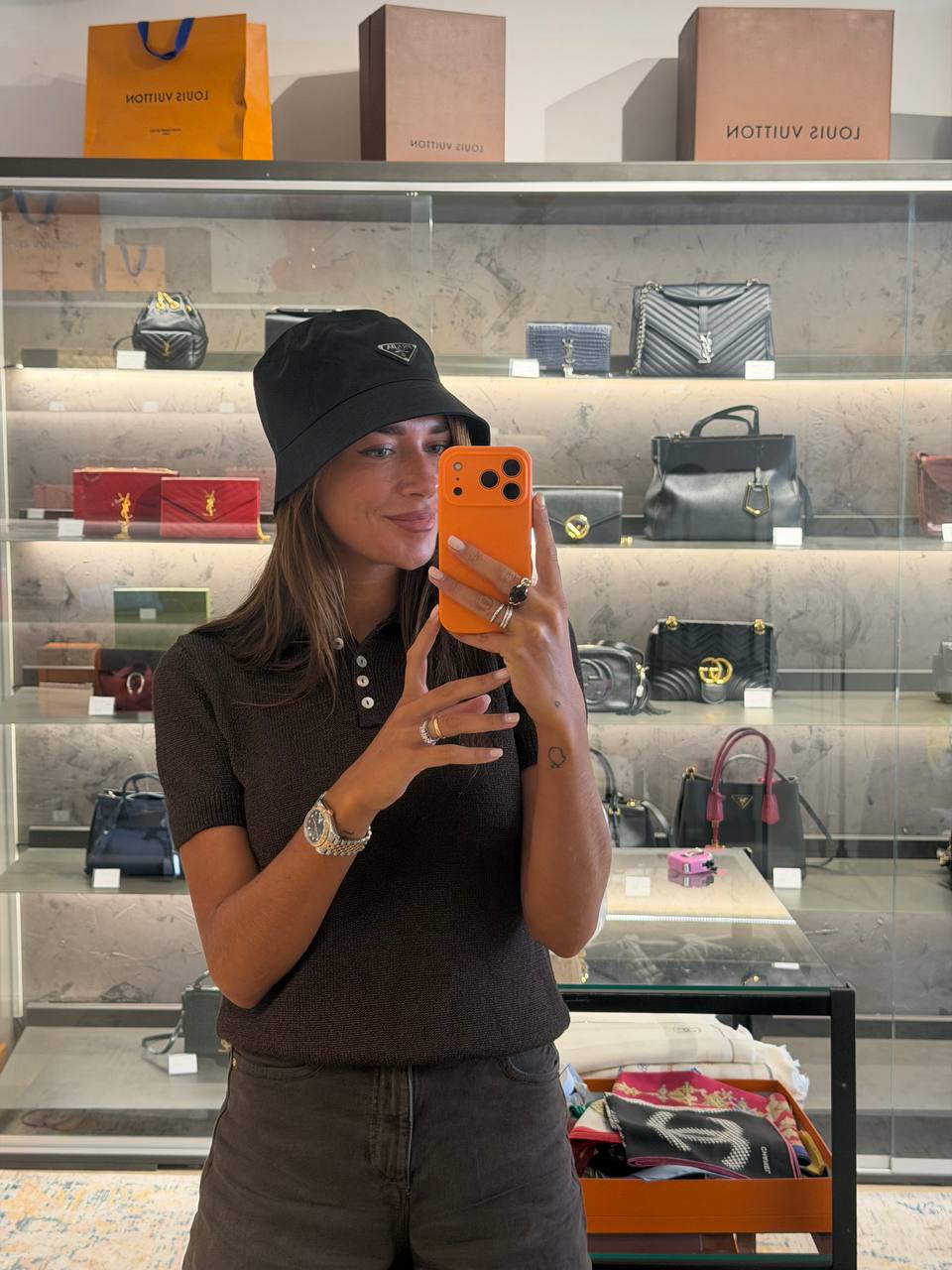 CAPPELLO PRADA NYLON NERO PLACCA METALLO
