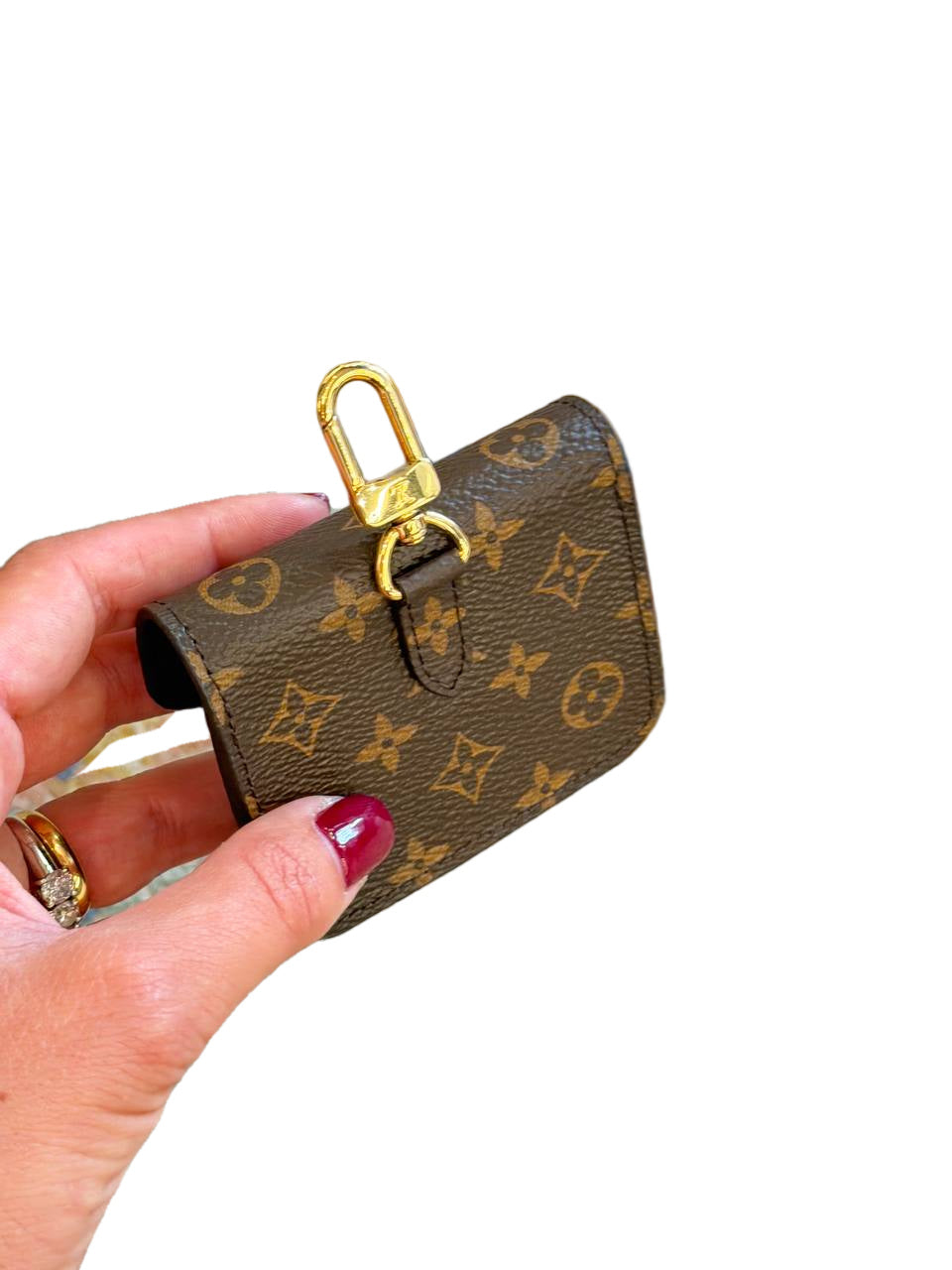 CHARM LOUIS VUITTON MONOGRAM CON MOSCHETTONE