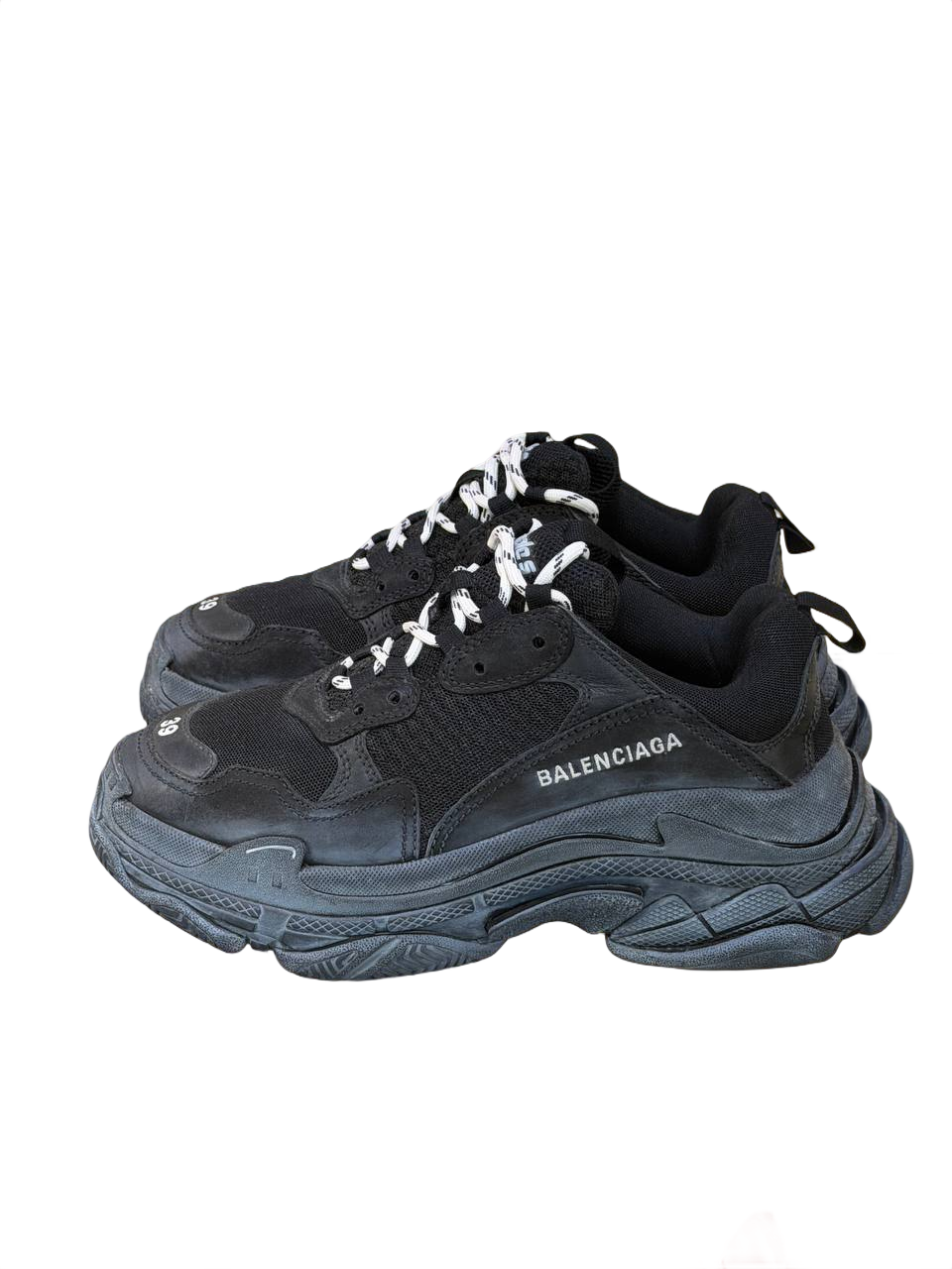 SNEAKERS BALENCIAGA TRIPLE S NERE Nr 39