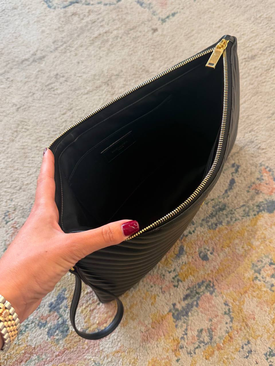 POCHETTE CASSANDRA YSL NERA HARDWARE ORO