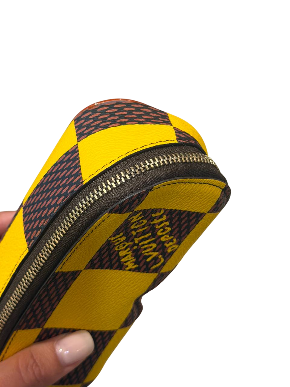 LOUIS VUITTON PORTA-OCCHIALI DAMIER JAUNE DÉFILÉ HOMME 2024