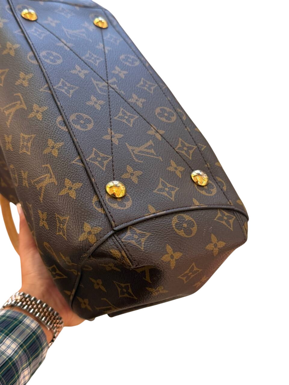 LOUIS VUITTON MONTAIGNE MM MONOGRAM