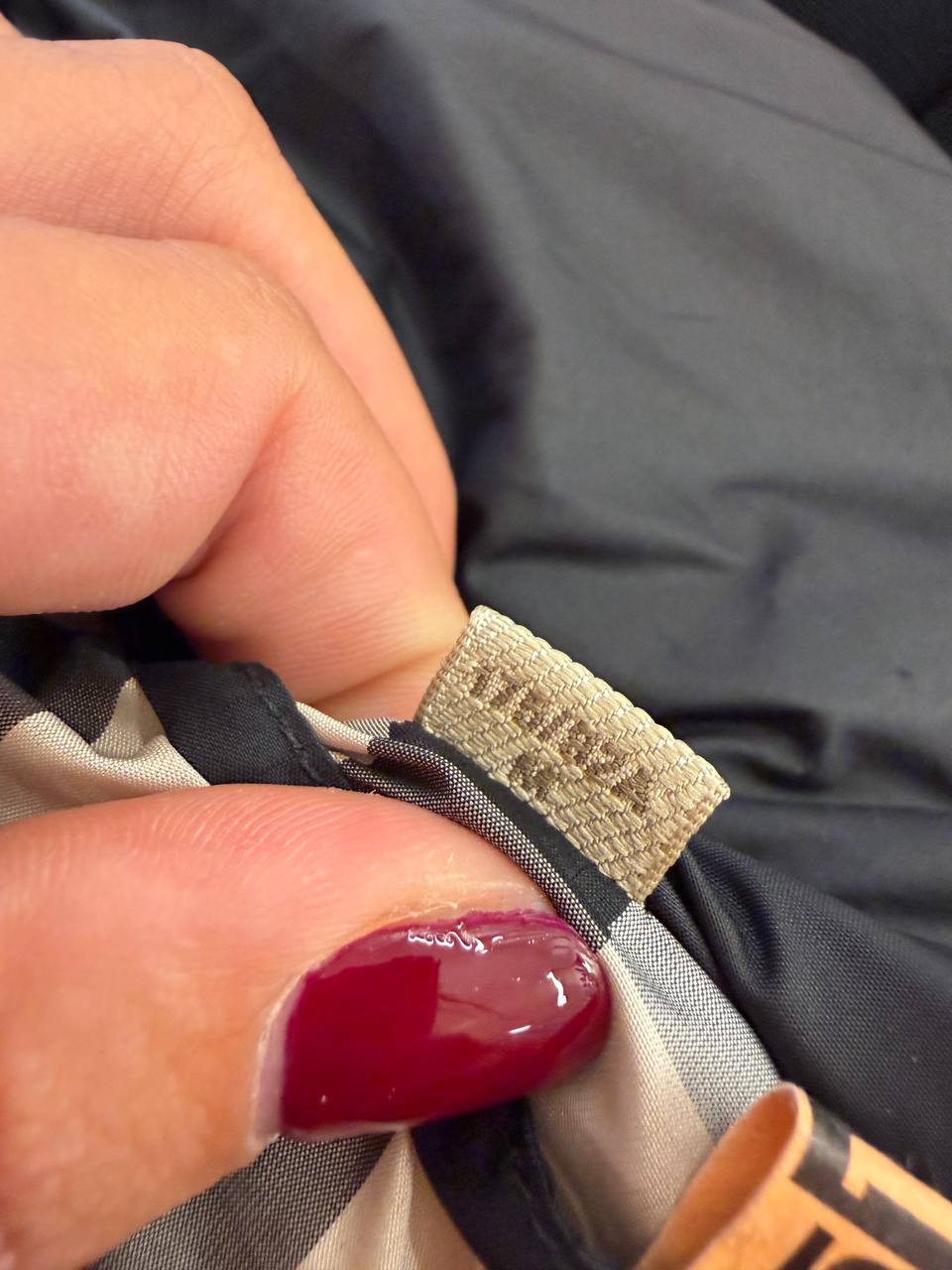 PIUMINO BURBERRY BRIT NERO CON CINTURA Tg M