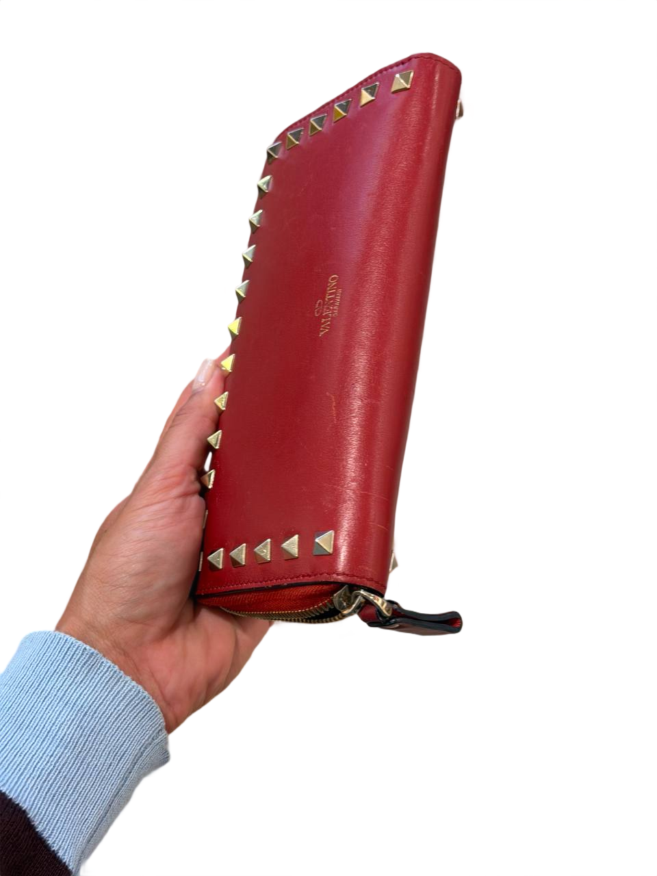 PORTAFOGLIO VALENTINO ROCKSTUD ZIP COLOR CILIEGIA
