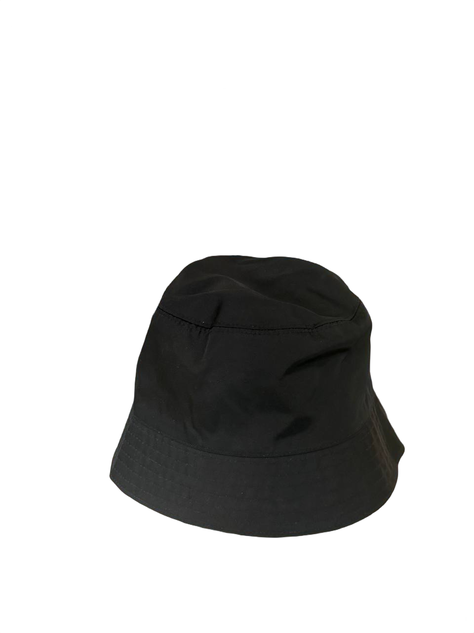 CAPPELLO PRADA NYLON NERO PLACCA METALLO
